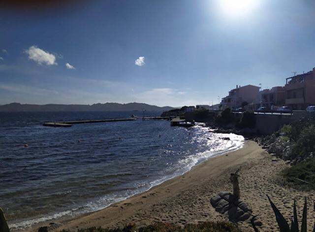 Casa Maddalenina Con Giardino, Vicino Al Mare! Lägenhet La Maddalena  Exteriör bild